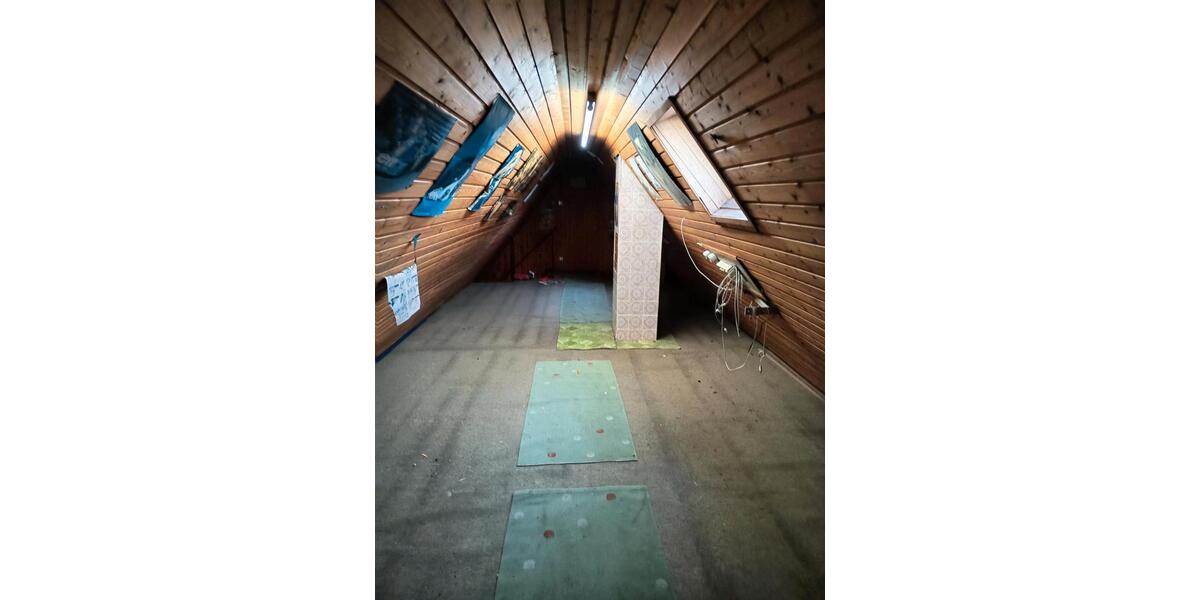 Dachgeschoßwohnung Lauffen am Neckar - 3.5 Zimmer, 80 m&sup2;, 850&euro; | Angebot:26483171