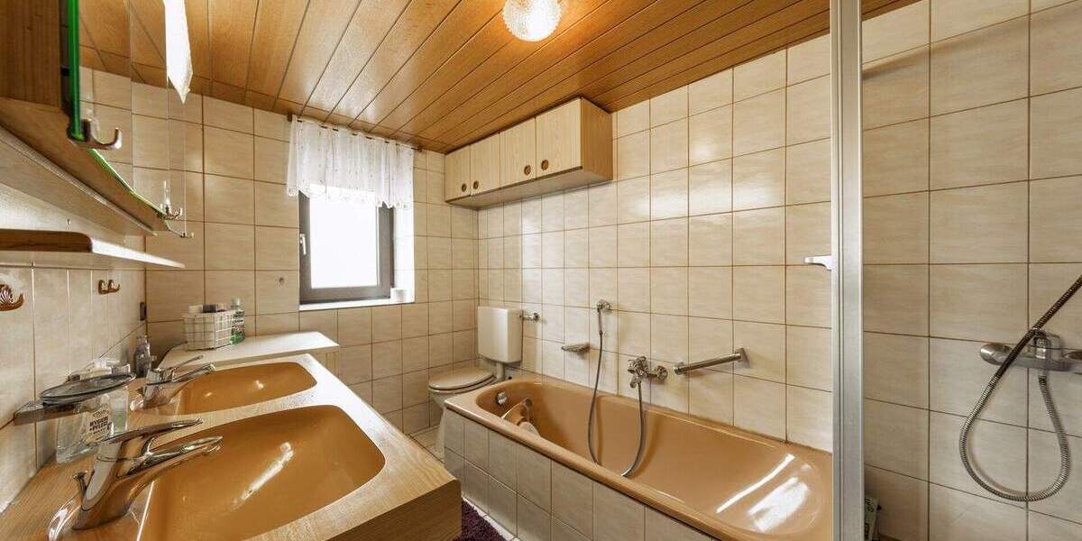 Einfamilienhaus Sinsheim / Steinsfurt Steinsfurt - 5 Zimmer, 131 m&sup2;, 429.000&euro; | Angebot:25696832