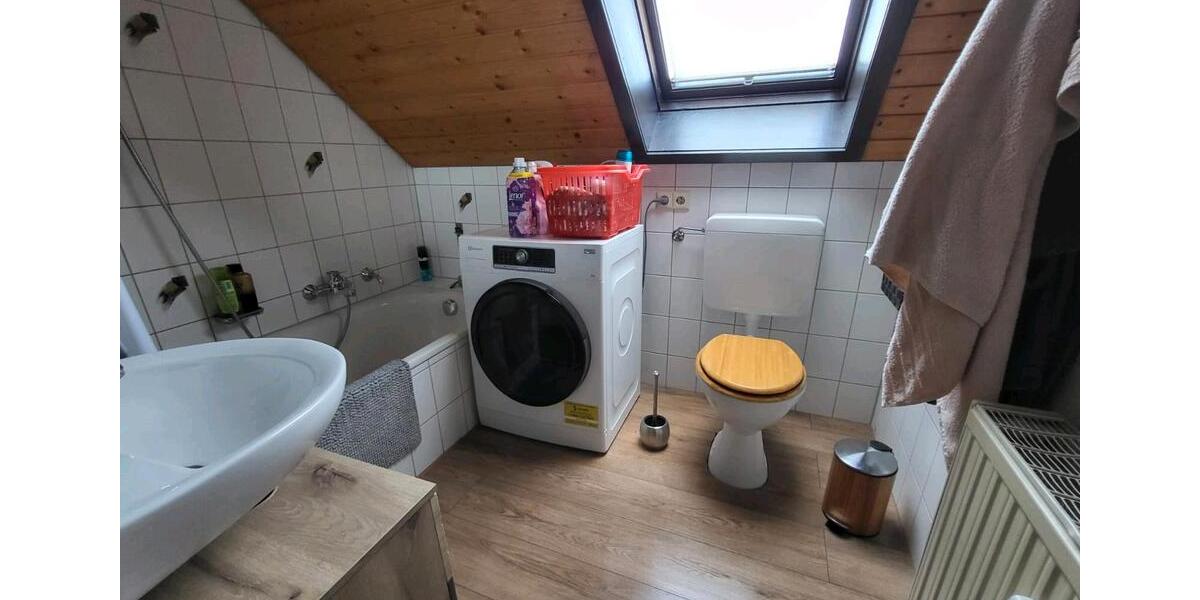 Dachgeschoßwohnung Heilbronn Horkheim - 2 Zimmer, 45 m&sup2;, 650&euro; | Angebot:25960826