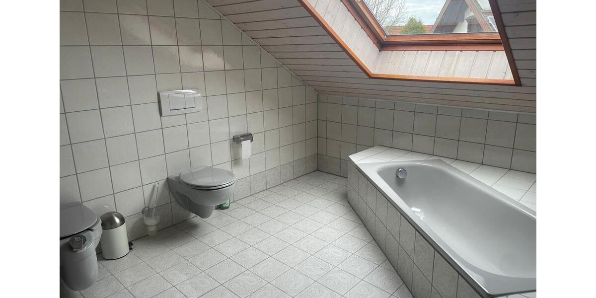 Doppelhaushälfte Leimen - 4 Zimmer, 212 m&sup2;, 1.950&euro; | Angebot:25551381