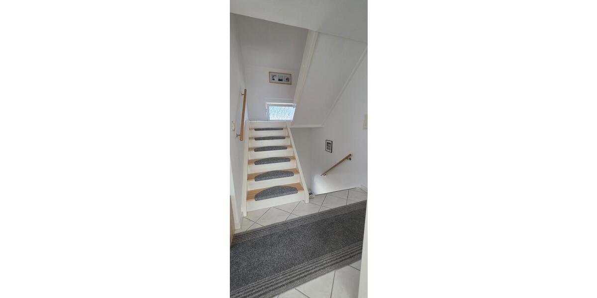 Doppelhaushälfte Siegelsbach - 7 Zimmer, 176 m&sup2;, 365.000&euro; | Angebot:27063953