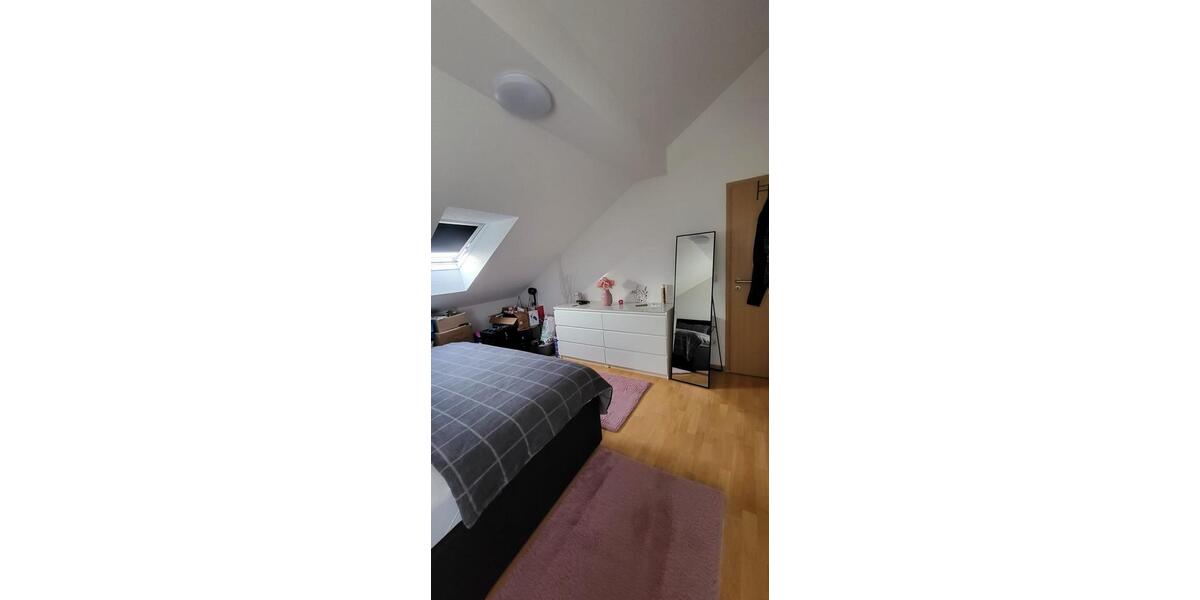 Dachgeschoßwohnung Neckarsulm - 3 Zimmer, 75 m&sup2;, 950&euro; | Angebot:25169205