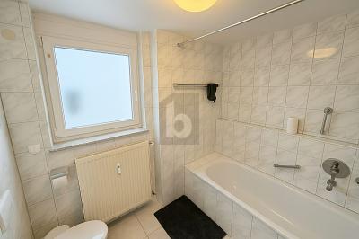 PERFEKTER SCHNITT IN EINEM SEHR GEPFLEGTEN HAUS - Etagenwohnung Markgröningen | Angebot:27359463