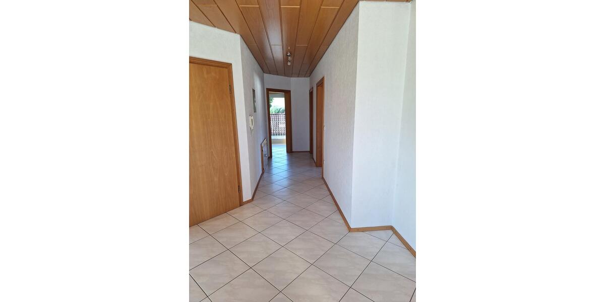 Dachgeschoßwohnung Sinsheim - 2 Zimmer, 75 m&sup2;, 750&euro; | Angebot:25367745