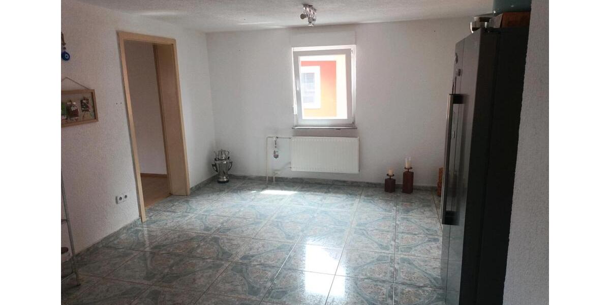 Etagenwohnung Flein - 3 Zimmer, 110 m&sup2;, 370&euro; | Angebot:25959880