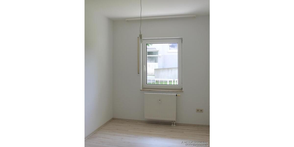 Erdgeschoßwohnung Sulzfeld - 3 Zimmer, 71 m&sup2;, 800&euro; | Angebot:26563798