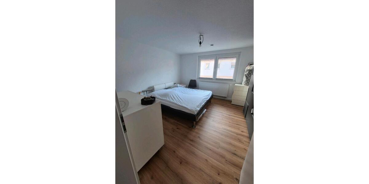 Terrassenwohnung Oberderdingen - 4 Zimmer, 113 m&sup2;, 1.290&euro; | Angebot:25934873