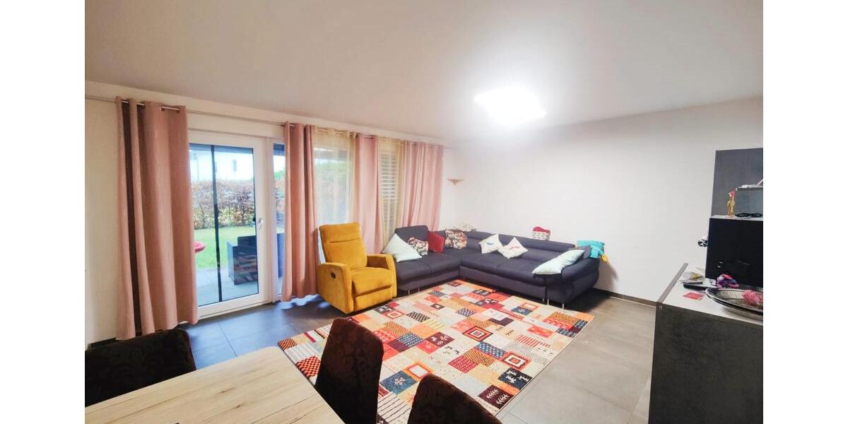 Erdgeschoßwohnung Bönnigheim - 3 Zimmer, 93 m&sup2;, 1.255&euro; | Angebot:25164998