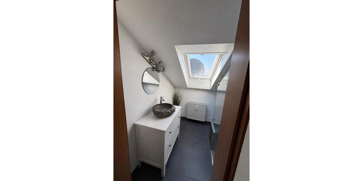 Dachgeschoßwohnung Heilbronn Frankenbach - 2.5 Zimmer, 65 m&sup2;, 285.000&euro; | Angebot:27120252