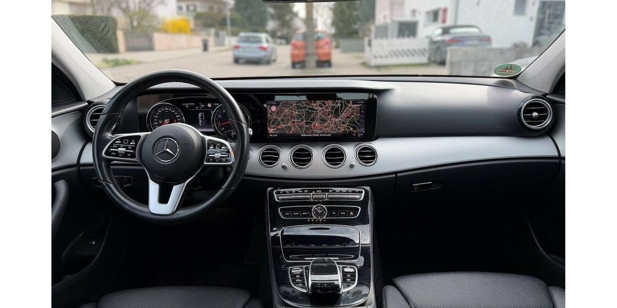 Mercedes-Benz E 200 Limousine 9G-Tronic Navi Leder 245.000 km 19.490 &euro; Neckarsulm 74172