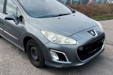 Peugeot 308 147.000 km 1.500 &euro; Leingarten 74211