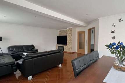 Haus Bruchsal - 7 Zimmer, 153 m&sup2;, 599.000&euro; | Angebot:22859136