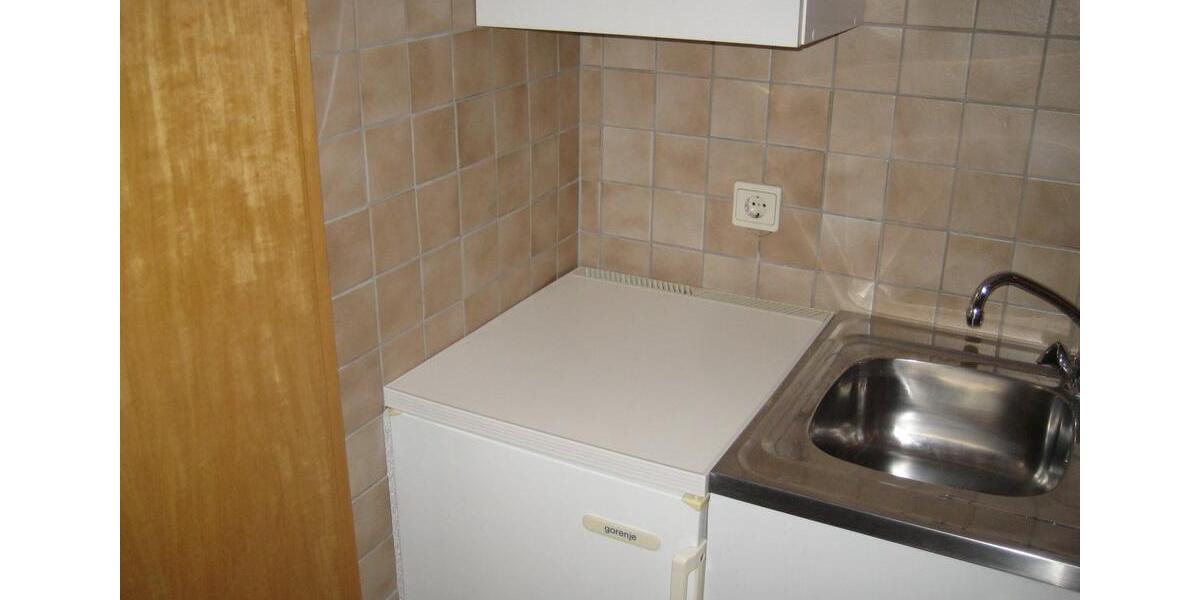 Etagenwohnung Sankt Leon-Rot Rot - 1 Zimmer, 14 m&sup2;, 350&euro; | Angebot:25312612