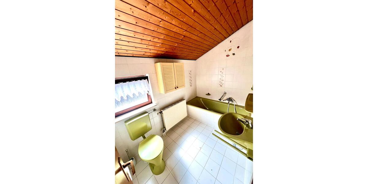 Einfamilienhaus Heilbronn Frankenbach - 6 Zimmer, 140 m&sup2;, 1.780&euro; | Angebot:25935046