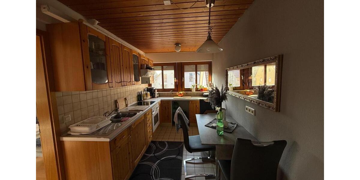 Dachgeschoßwohnung Brackenheim - 2.5 Zimmer, 53 m&sup2;, 700&euro; | Angebot:25792737