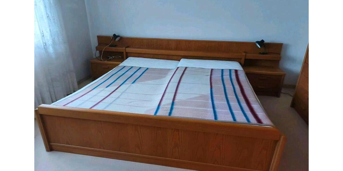 Einfamilienhaus Oedheim - 8 Zimmer, 191 m&sup2;, 450.000&euro; | Angebot:25936209