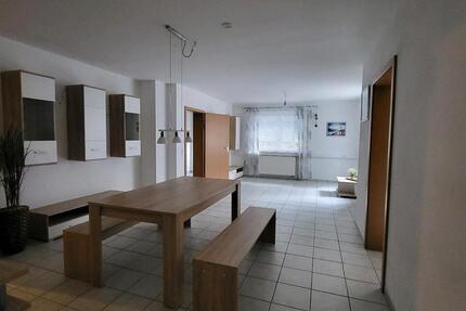 Wohnung Eppingen - 3 Zimmer, 92 m&sup2;, 900&euro; | Angebot:25993666