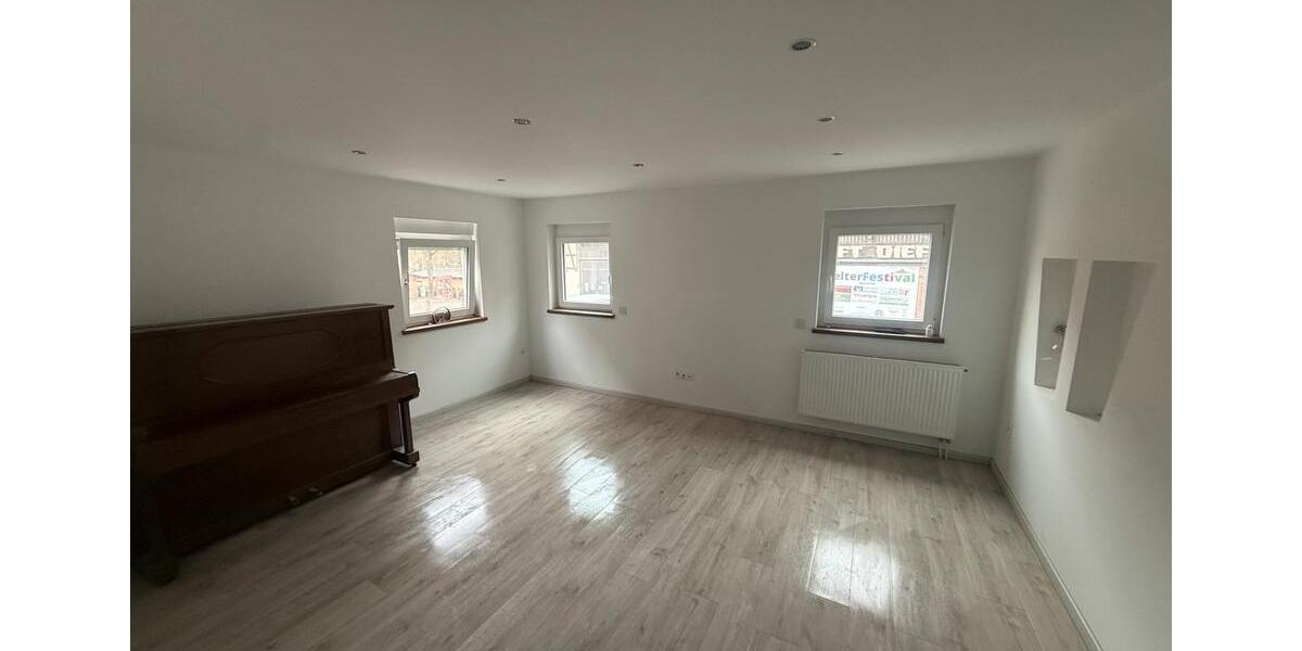 Erdgeschoßwohnung Illingen - 3 Zimmer, 80 m&sup2;, 900&euro; | Angebot:25612113