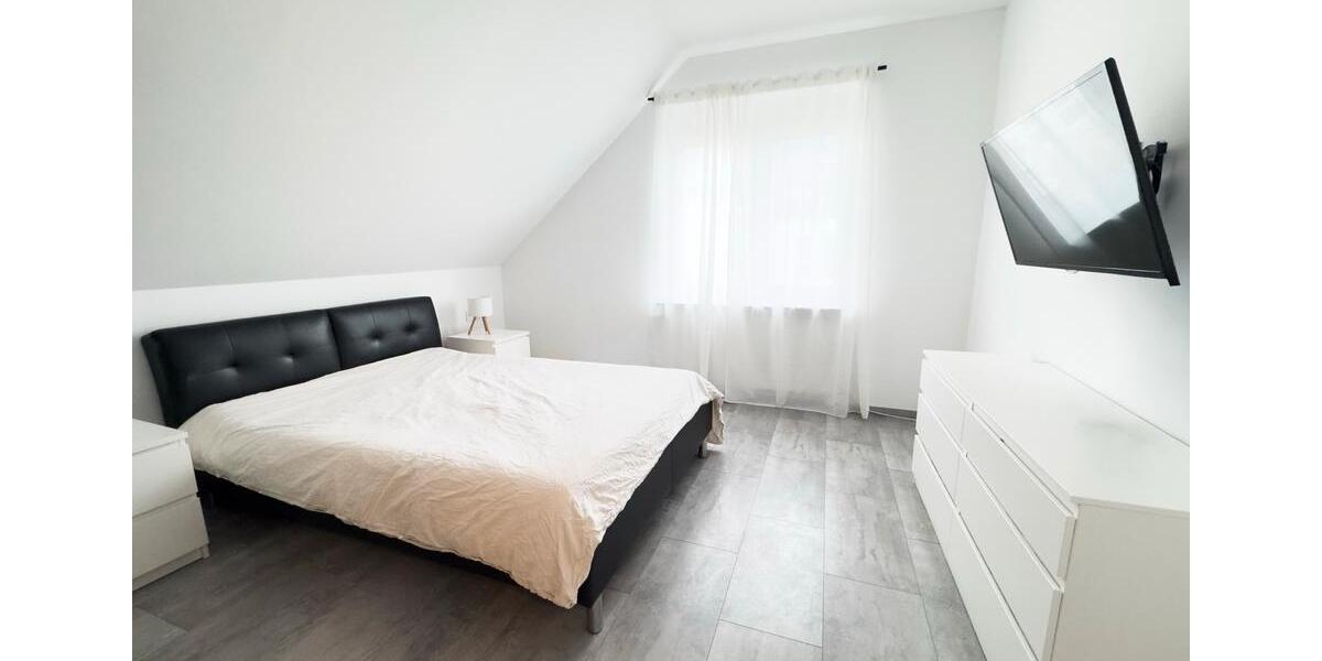 Dachgeschoßwohnung Vaihingen an der Enz - 3 Zimmer, 99 m&sup2;, 1.350&euro; | Angebot:25055327