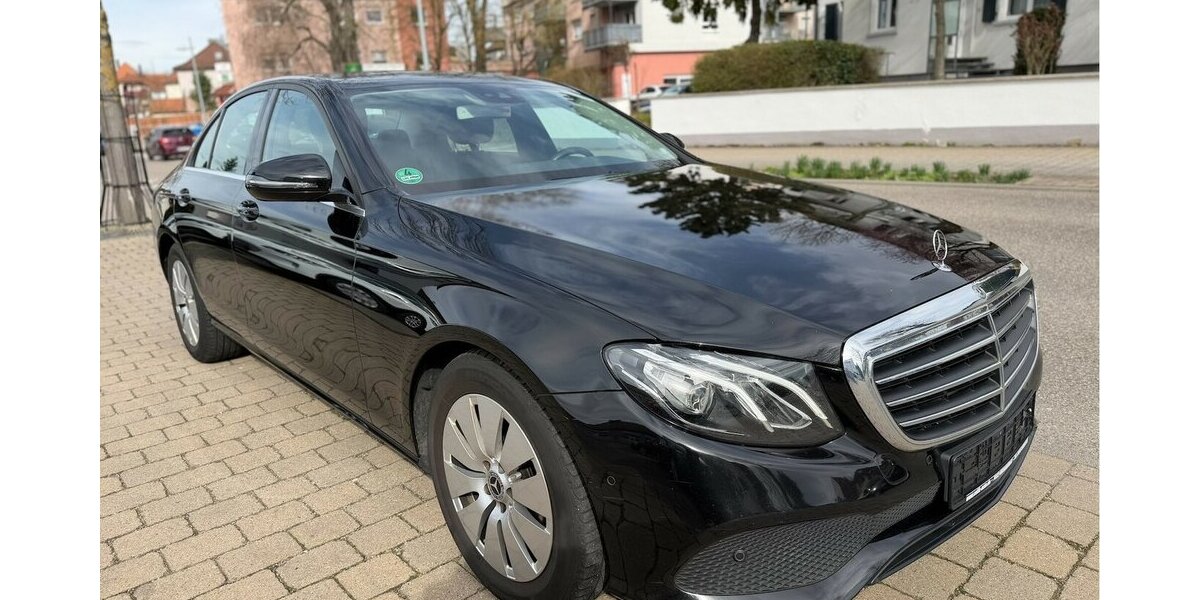 Mercedes-Benz E 200 Limousine 9G-Tronic Navi Leder 245.000 km 19.490 &euro; Neckarsulm 74172