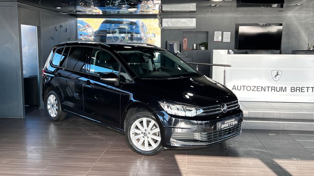 VW Touran 82.490 km 23.900 &euro; Bretten 75015