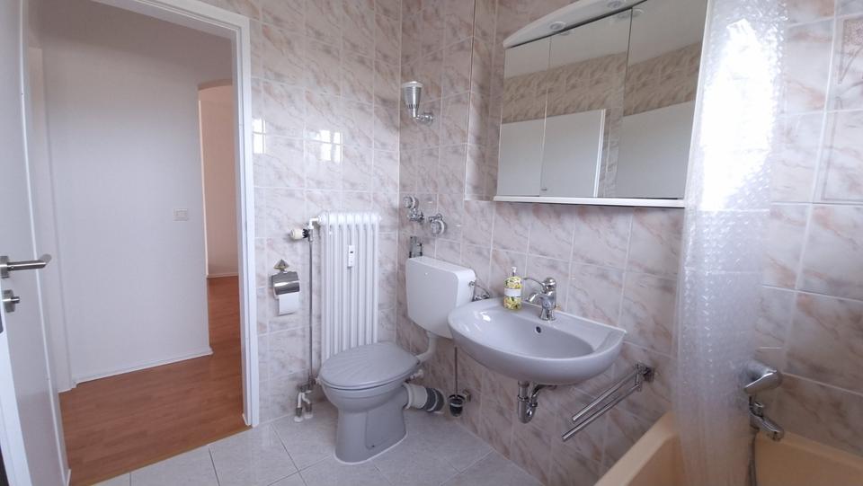 Etagenwohnung Mosbach - 2.5 Zimmer, 62 m&sup2;, 235.000&euro; | Angebot:25339802