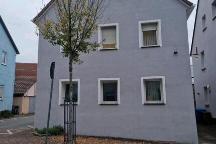 Haus Brackenheim - 6 Zimmer, 130 m&sup2;, 350.000&euro; | Angebot:24374953