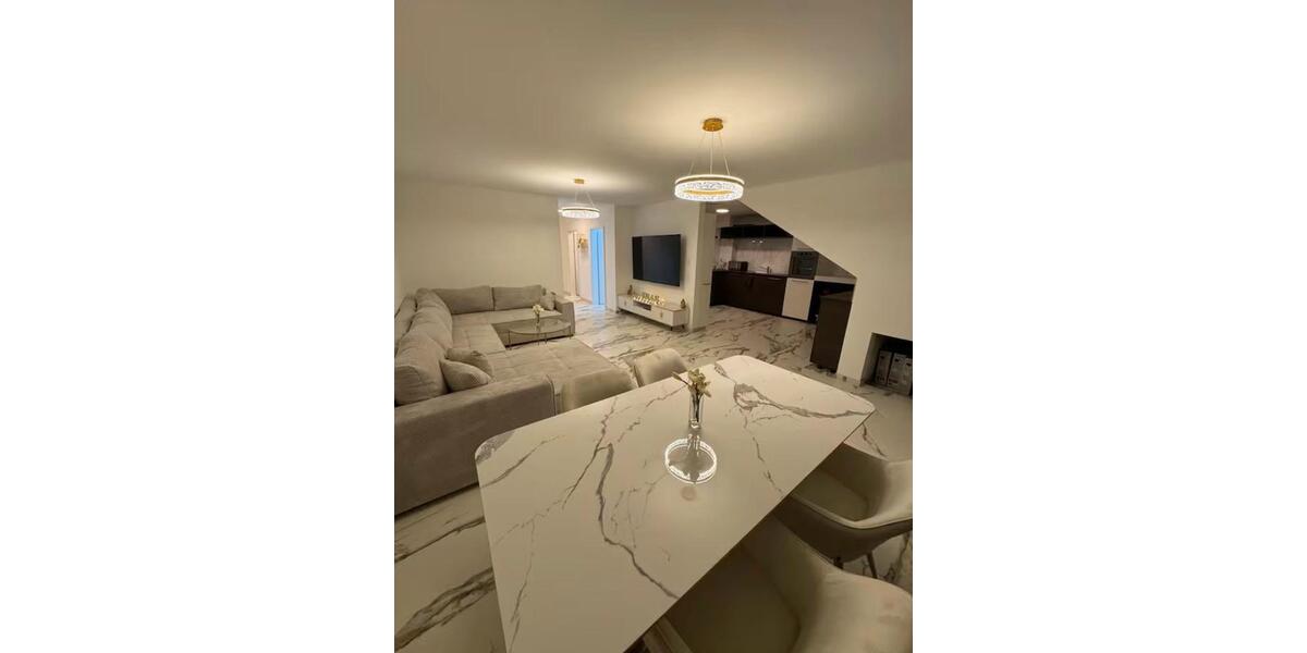 Dachgeschoßwohnung Kirchardt - 3.5 Zimmer, 88 m&sup2;, 1.300&euro; | Angebot:26181763