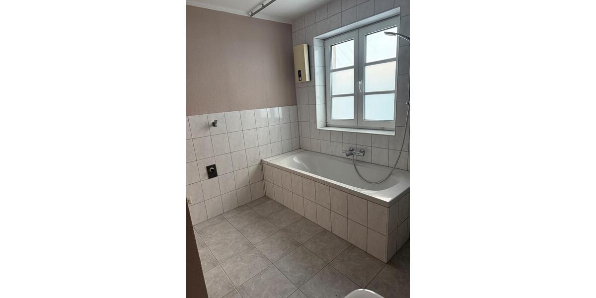 Etagenwohnung Sinsheim - 3 Zimmer, 84 m&sup2;, 1.050&euro; | Angebot:24767534