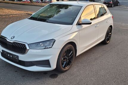 Skoda Fabia 26.520 km 12.690 &euro; Bad Friedrichshall 74177