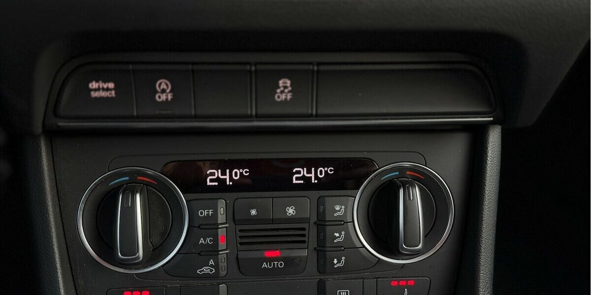 Audi Q3 2.0 TDI sport Navi Xenon SHZ AHK 117.000 km 16.990 &euro; Neckarsulm 74172