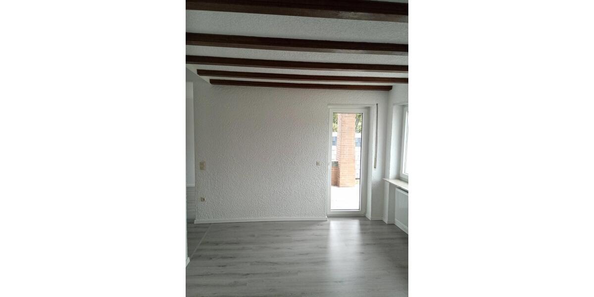 Einfamilienhaus Sankt Leon-Rot Rot - 7 Zimmer, 190 m&sup2;, 2.350&euro; | Angebot:25374579