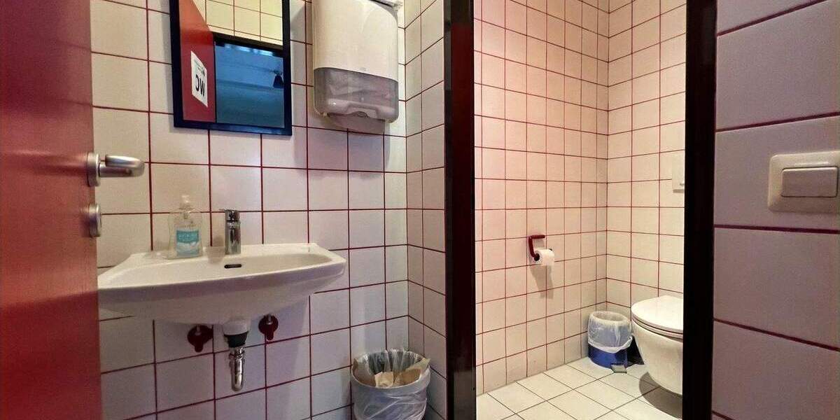 Etagenwohnung Bretten - 9 Zimmer, 253 m&sup2;, 699.000&euro; | Angebot:25706281