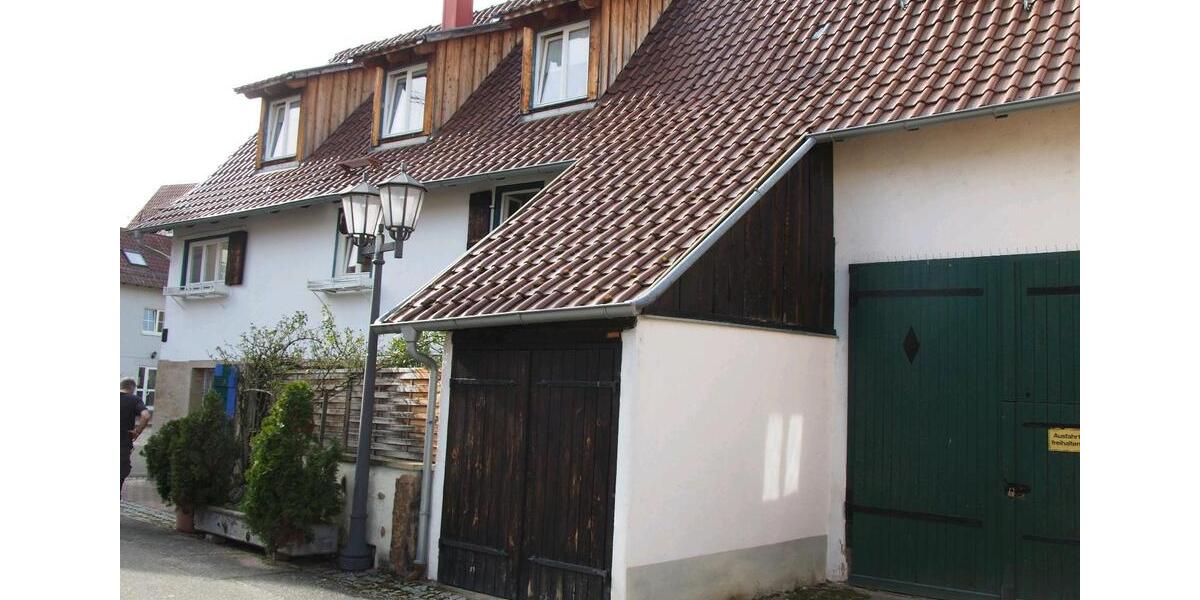 Einfamilienhaus Oberderdingen - 9 Zimmer, 125 m&sup2;, 335.000&euro; | Angebot:25142460