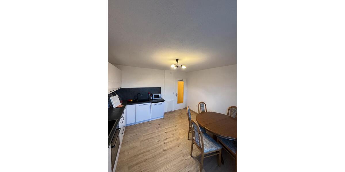 Etagenwohnung Ubstadt-Weiher Weiher - 3.5 Zimmer, 75 m&sup2;, 950&euro; | Angebot:25405706