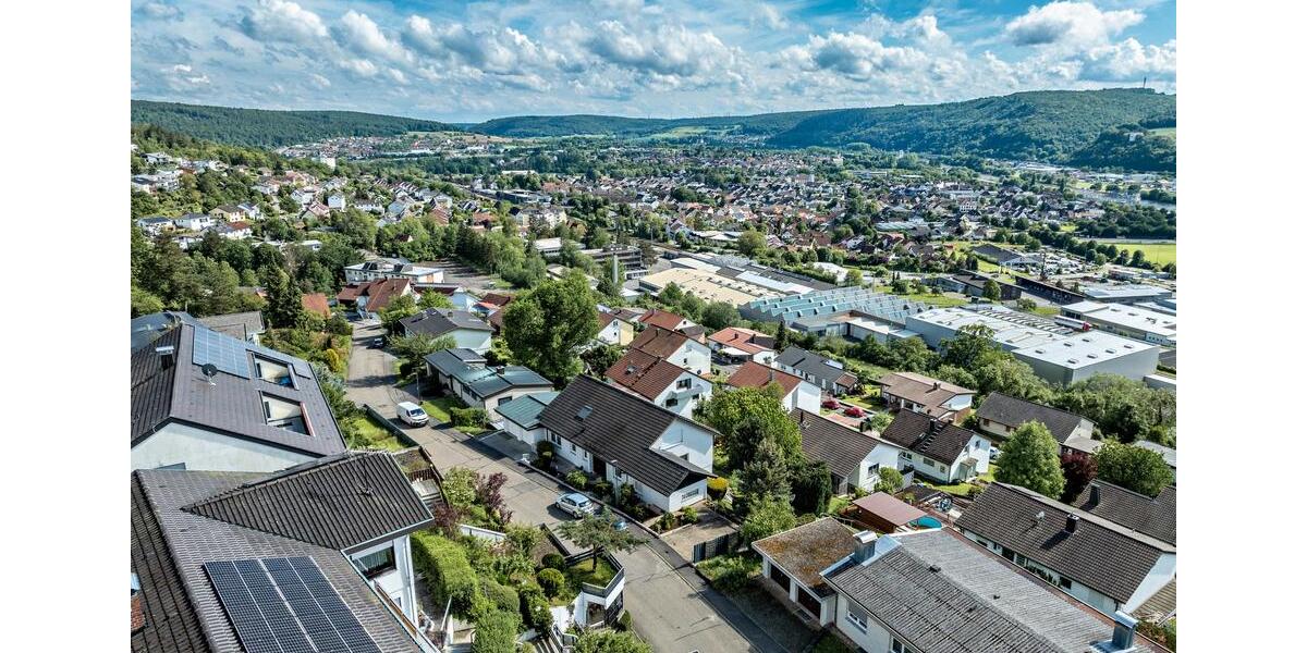 Etagenwohnung Mosbach - 3 Zimmer, 95 m&sup2;, 1.700&euro; | Angebot:25943174