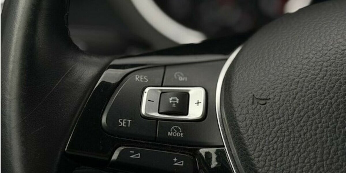 VW Tiguan 1.4 TSI Sound BMT/Start-Stopp Navi 87.000 km 16.990 &euro; Neckarsulm 74172