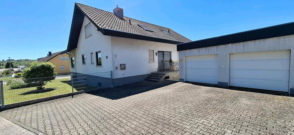 Mehrfamilienhaus, Wohnhaus Kraichtal - 8 Zimmer, 200 m&sup2;, 479.000&euro; | Angebot:26795036