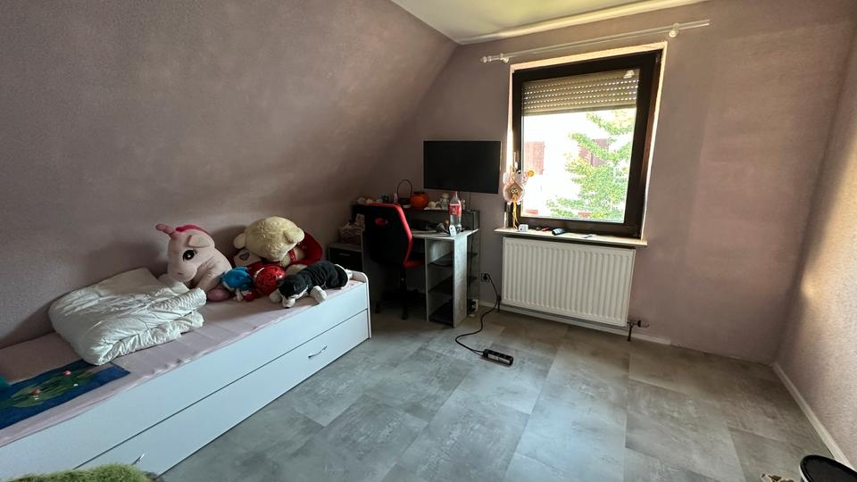 Dachgeschoßwohnung Heilbronn Böckingen - 4 Zimmer, 74 m&sup2;, 275.000&euro; | Angebot:25368878