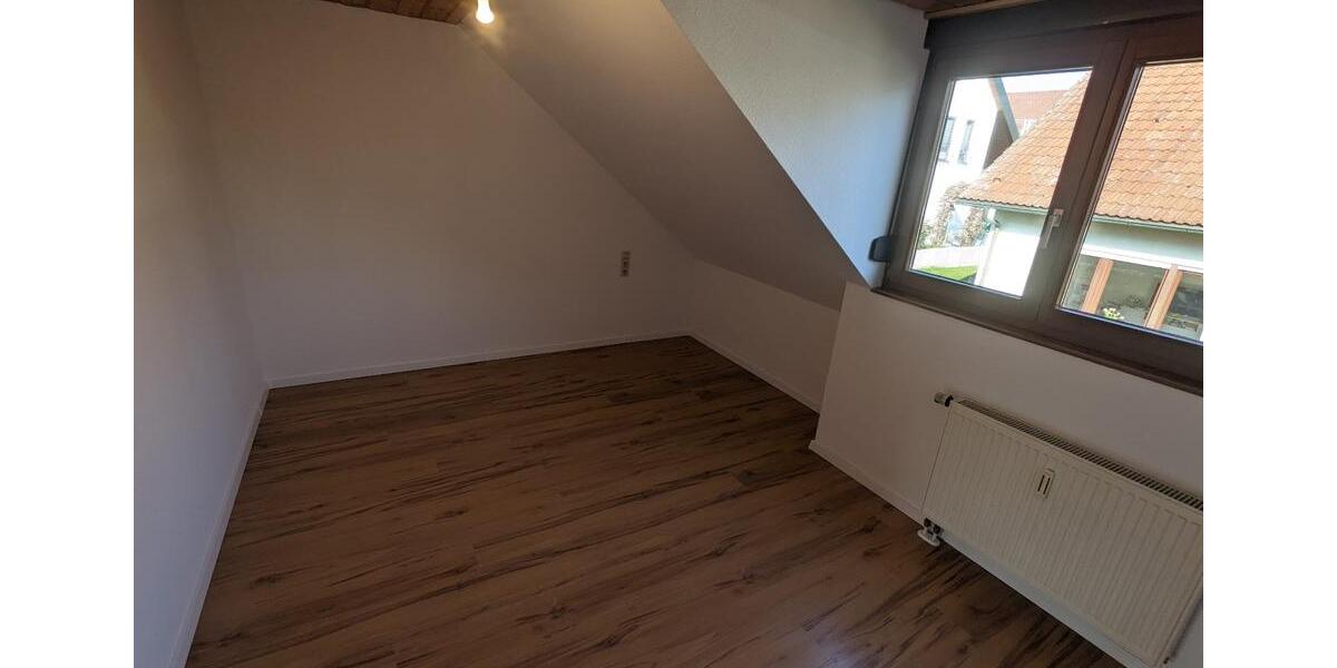 Dachgeschoßwohnung Bietigheim-Bissingen Bissingen - 3 Zimmer, 67 m&sup2;, 1.115&euro; | Angebot:25875380