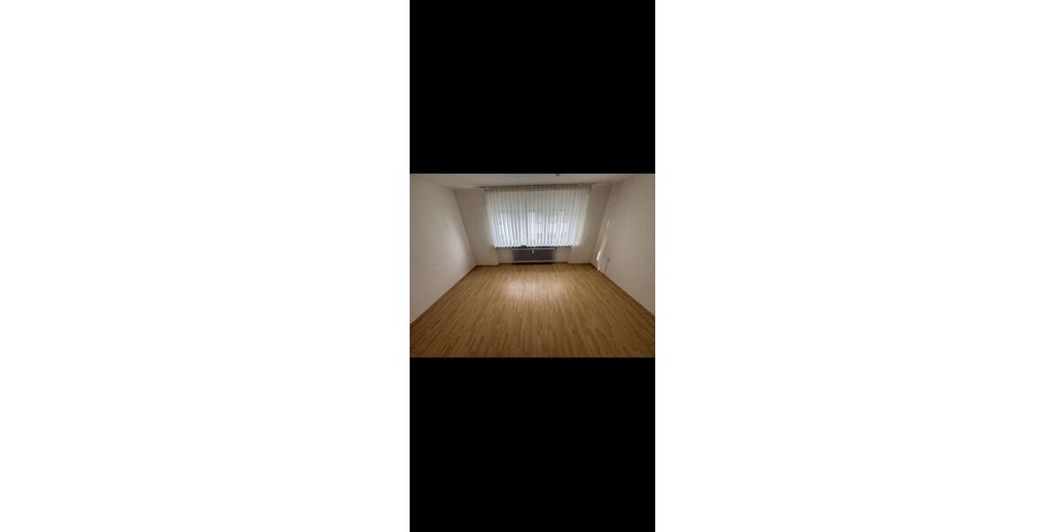 Etagenwohnung Neckarsulm - 3.5 Zimmer, 80 m&sup2;, 1.450&euro; | Angebot:25893580