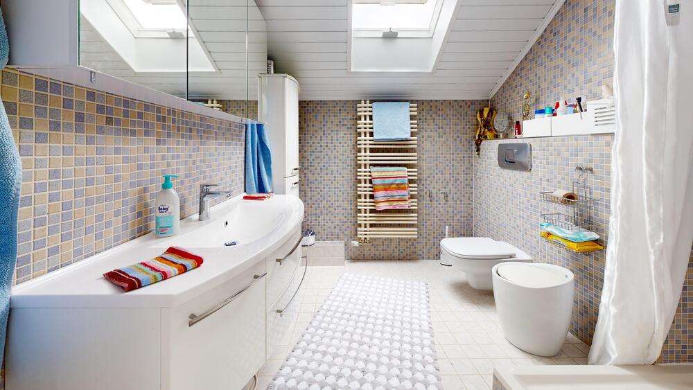 Exklusives, großes Einfamilienhaus in guter und ruhiger Ortsrand-Lage - Einfamilienhaus Eisingen | Angebot:22457254