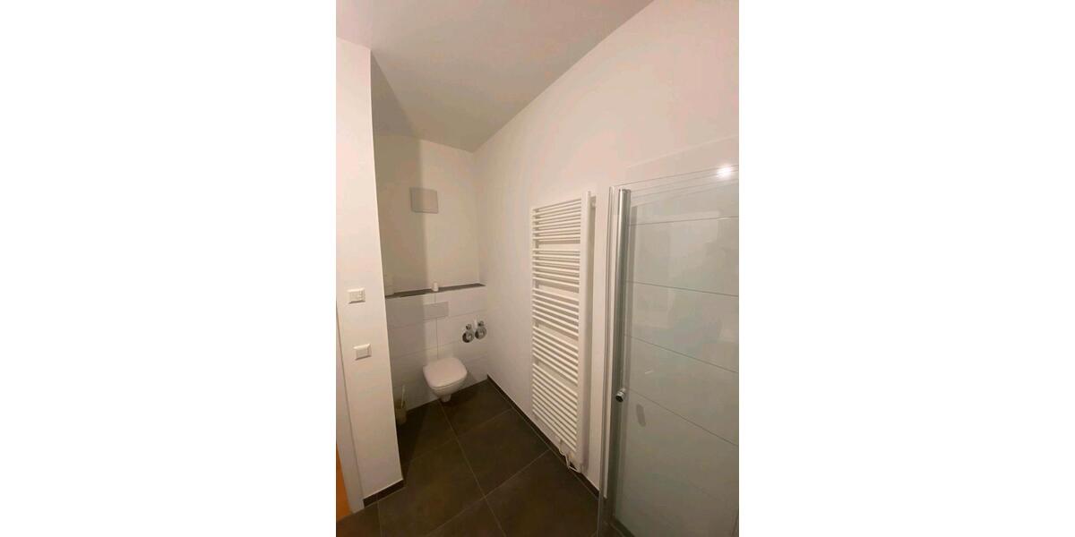 Erdgeschoßwohnung Sinsheim - 3 Zimmer, 95 m&sup2;, 1.550&euro; | Angebot:25907994