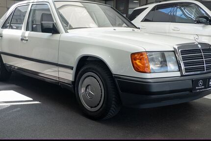 Mercedes-Benz E 230 92.127 km 15.850 &euro; Kraichtal 76703