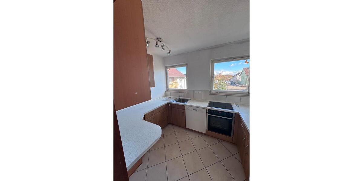 Etagenwohnung Markgröningen - 3 Zimmer, 80 m&sup2;, 1.100&euro; | Angebot:26484365
