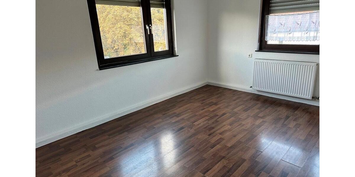 Etagenwohnung Bruchsal - 2 Zimmer, 65 m&sup2;, 1.300&euro; | Angebot:25795125