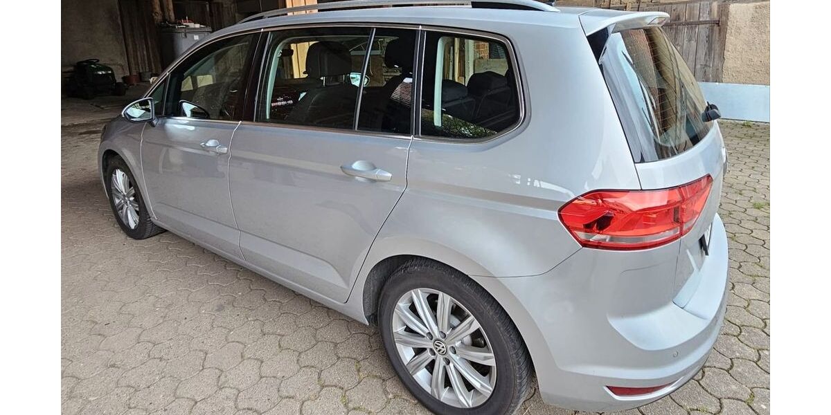 VW Touran 244.400 km 12.600 &euro; Güglingen 74363