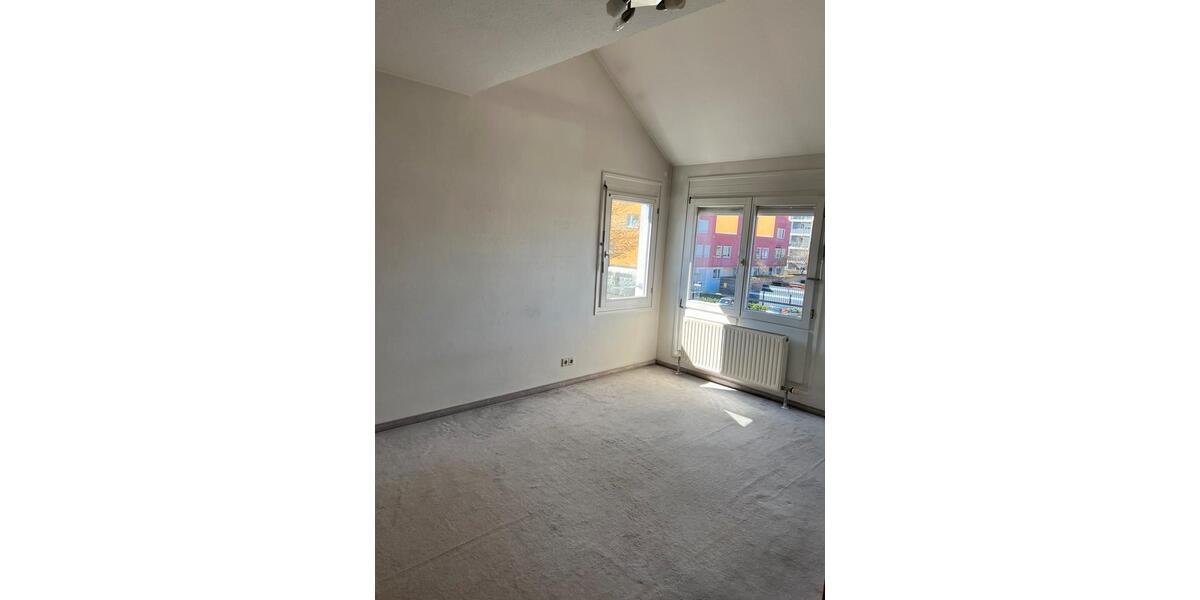 Reihenhaus Heilbronn Kernstadt - 5 Zimmer, 157 m&sup2;, 1.960&euro; | Angebot:25888033