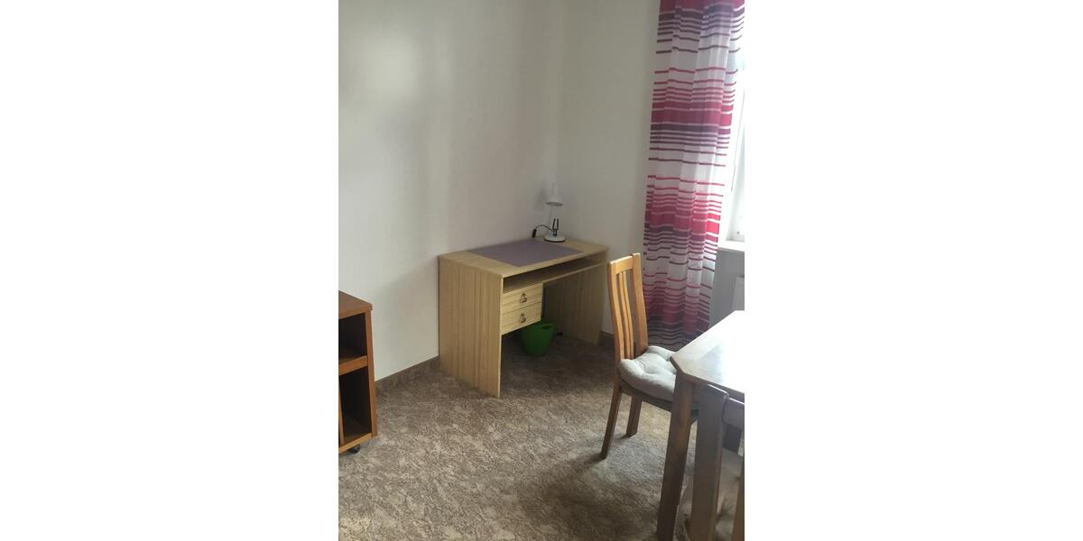 Etagenwohnung Mosbach - 3 Zimmer, 77 m&sup2;, 200&euro; | Angebot:25309310