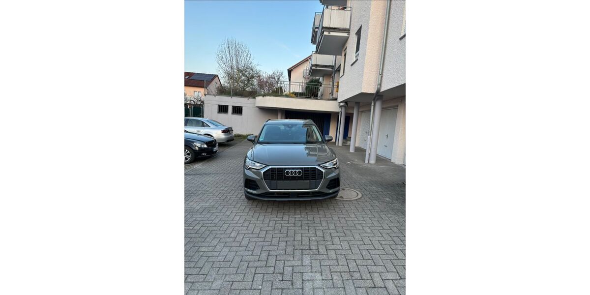 Audi Q3 48.000 km 22.999 &euro; Bad Friedrichshall 74177